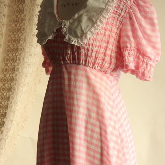 Vintage 1960s 1970s Dress, Pink and White Gingham Maxidress withBbig Lace Collar - Picture 9 of 14
